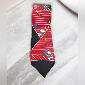 Snoopy and Woodstock playing football mens silk necktie 54” Sports cartoon